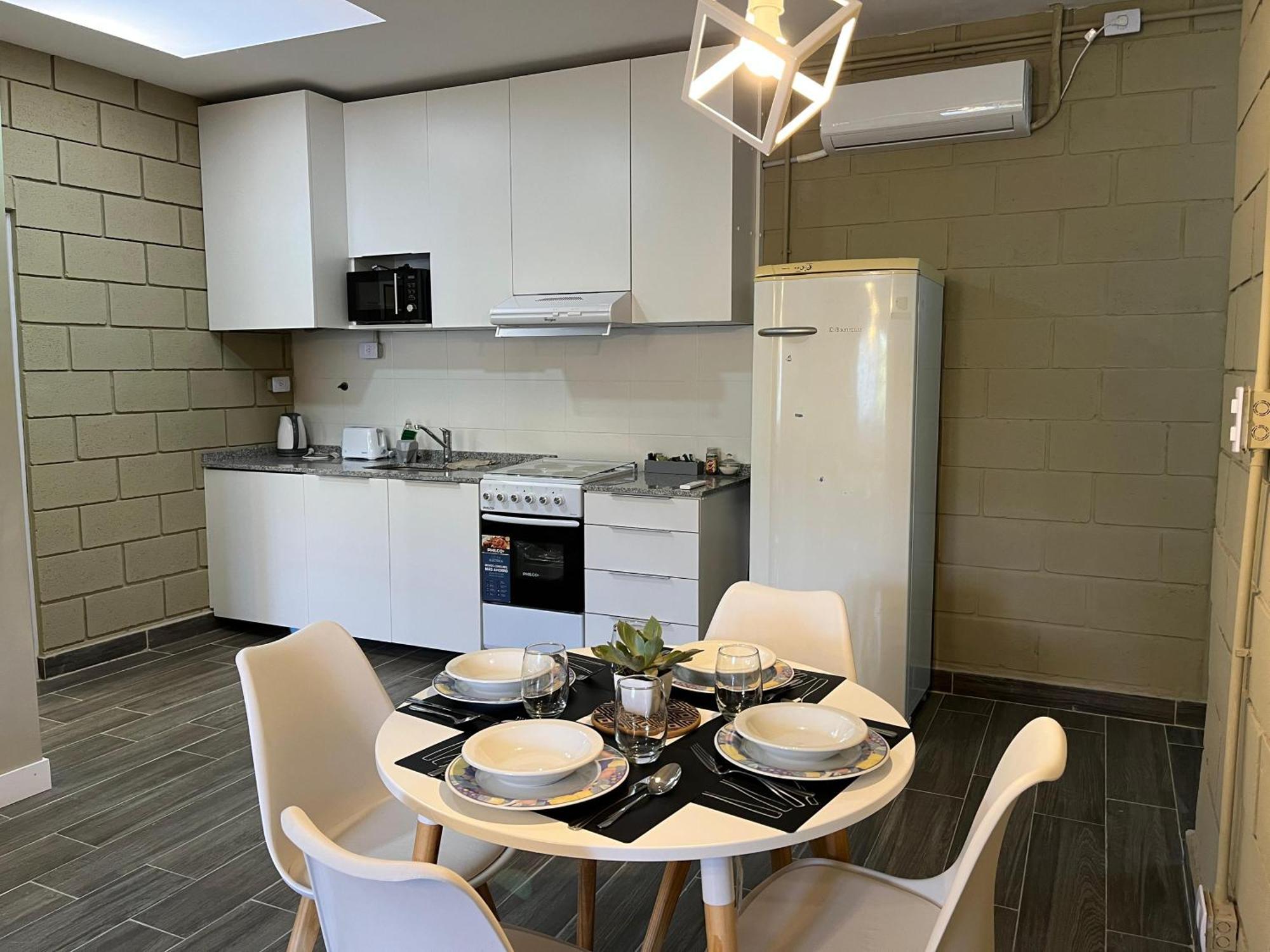 A Solo 15min Del Aeropuerto Apartment *